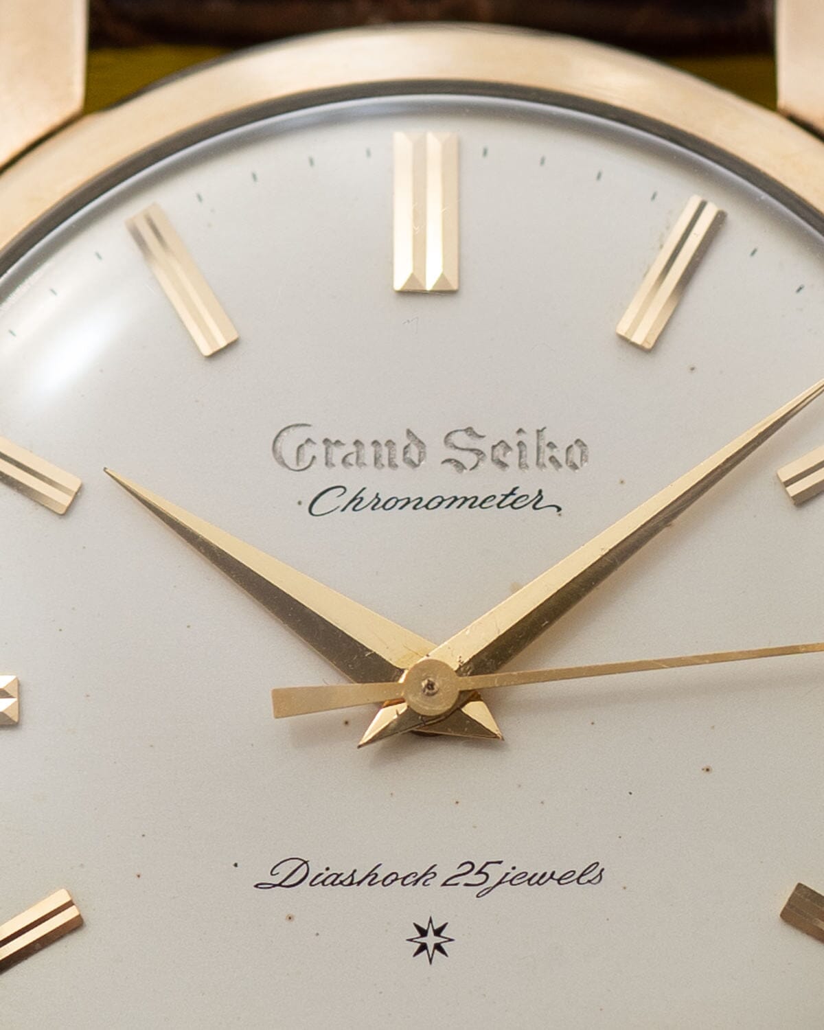 グランドセイコー ファースト J14070 彫り文字盤 Watch SEIKO