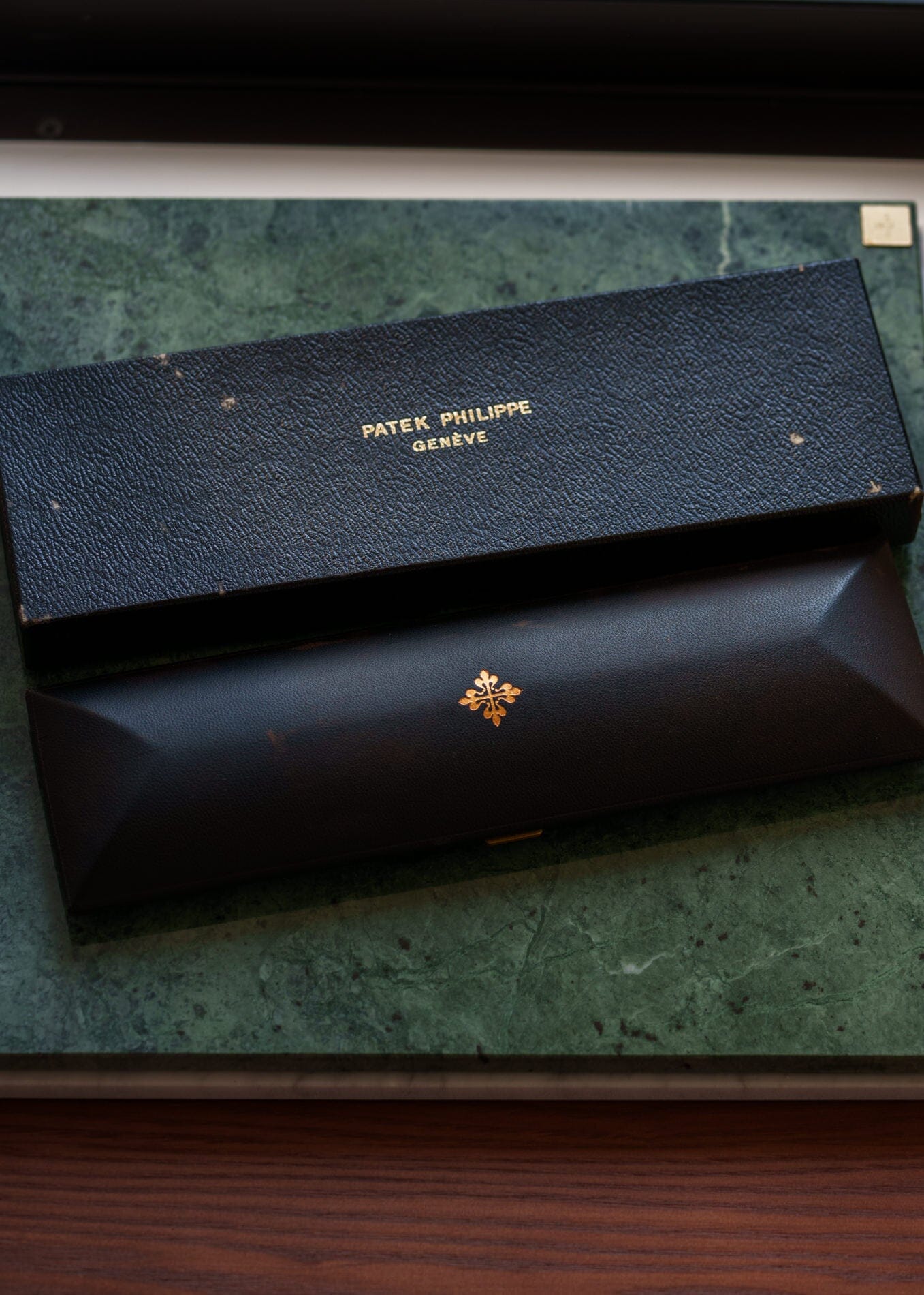 Patek Philippe ゴールデンエリプス 3598 YG オニキス アーカイブ付き Watch PATEK PHILIPPE