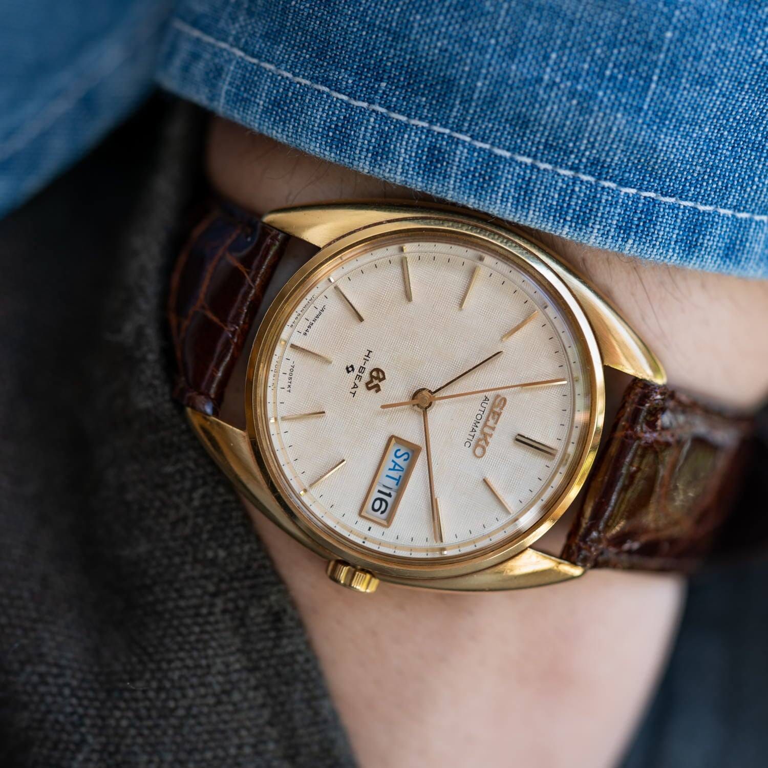 GRAND SEIKO Hi-BEAT 5646-7005 YG Linen Dial - Arbitro