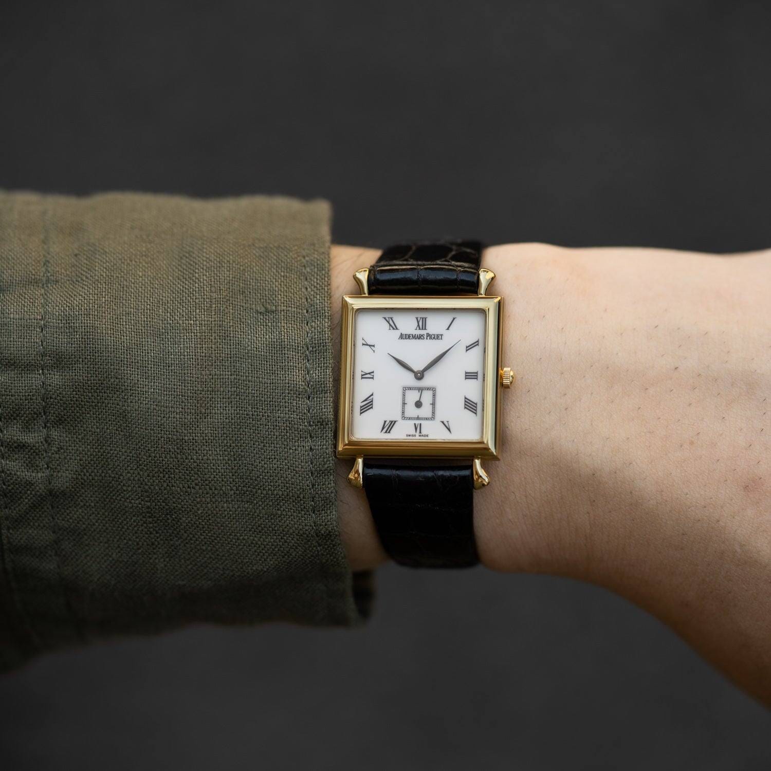 AUDEMARS PIGUET 4876BA Square YG Box and Paper - Arbitro