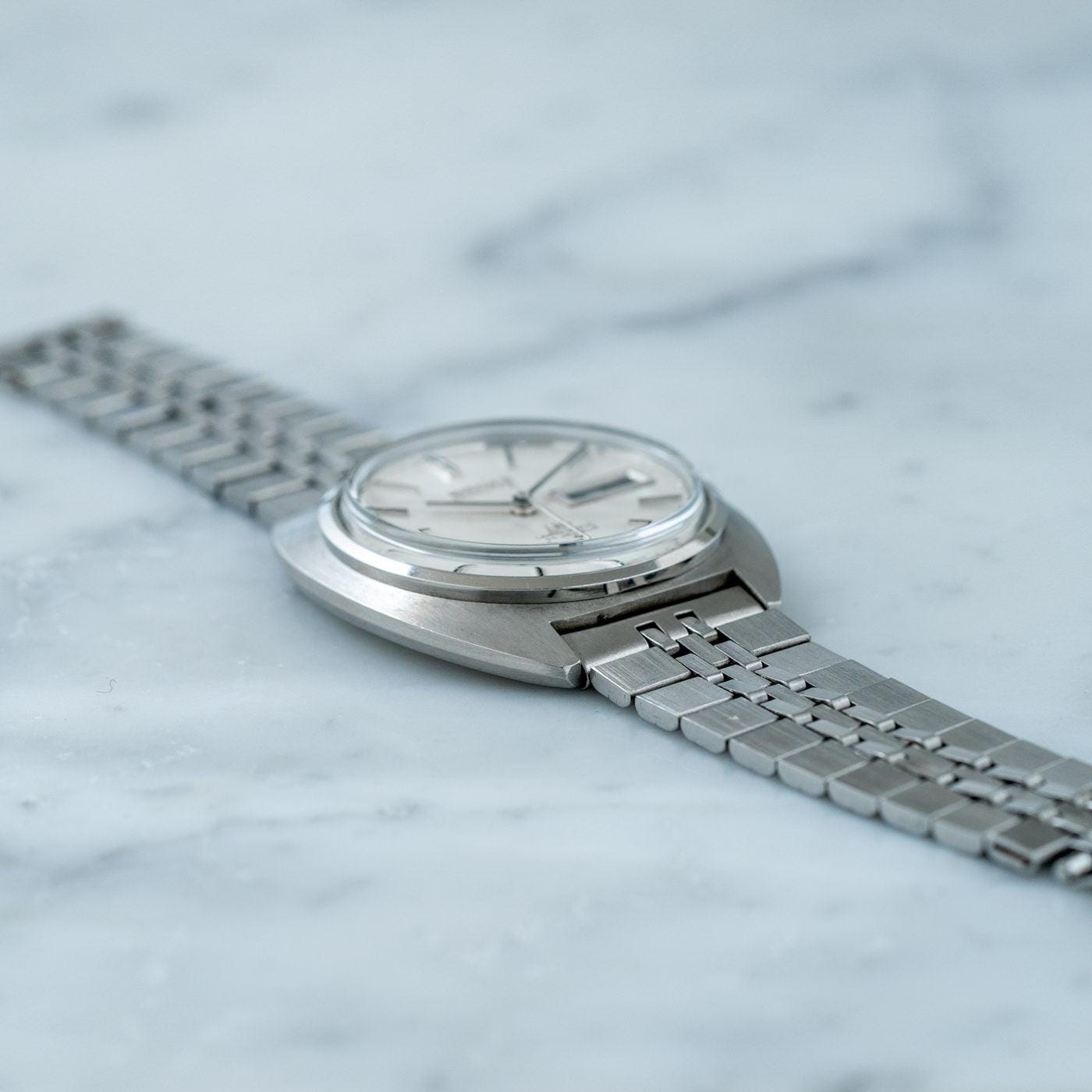 SEIKO Lord Matic 5606-8000 Tonneau 1970s - Arbitro