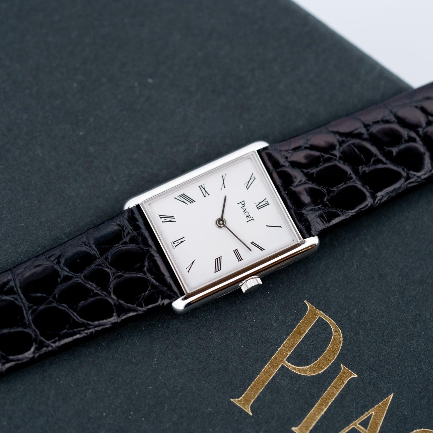 PIAGET Rectangle 18K WG - Arbitro